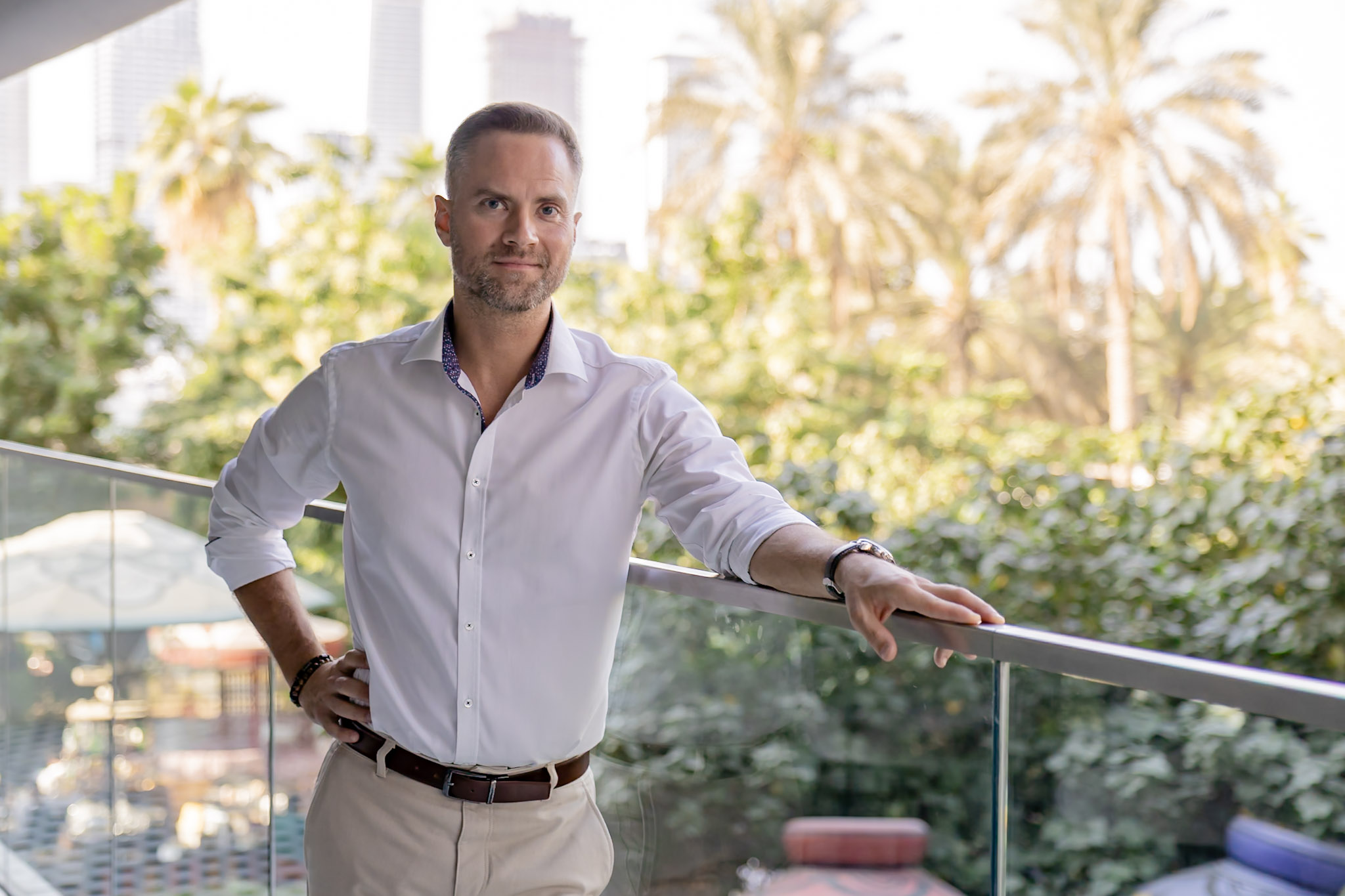 Jakub Mauricz — sesja wizerunkowa, fotograf biznesowy Kuba.Foto